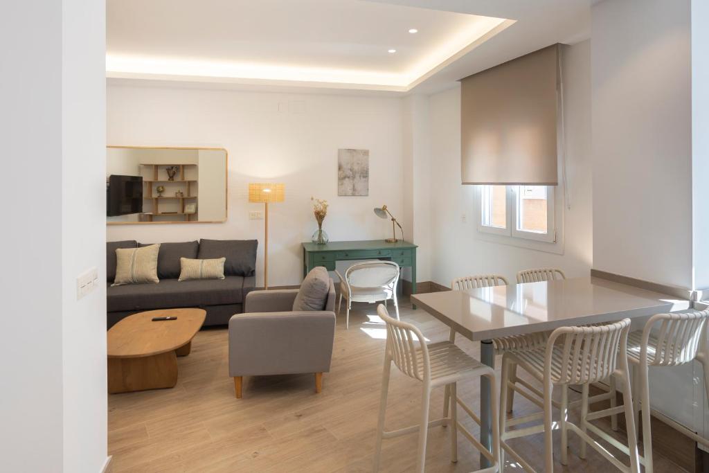 Home2Book Comfy Central Apartment Seville Heart