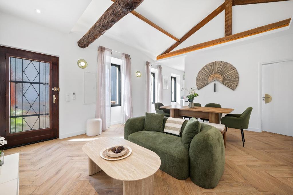 L17 Staywizus - Bosco 3BDR 2 Bath Terrace - Parking & AC