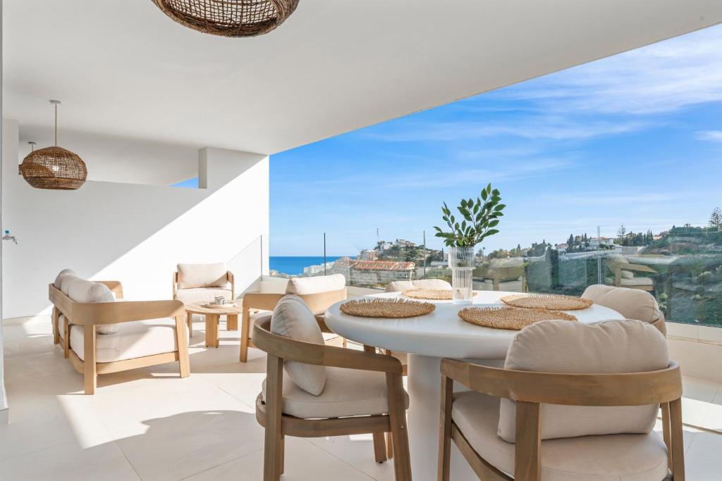 Apartamento premium con vistas al mar en Higuerón