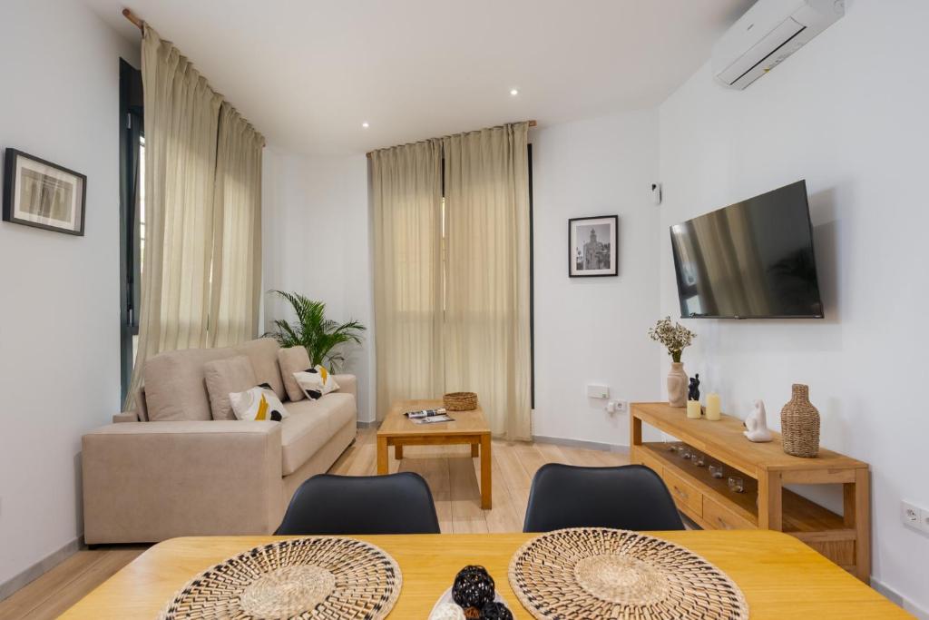New 1BR1BA next to Gitanos church - private entry