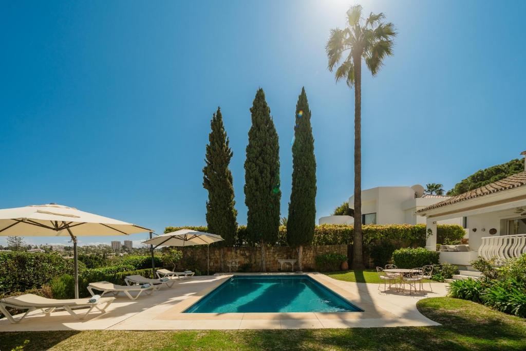 Villa Aviemore - Luxury Villa with Pool in Nueva Andalucia