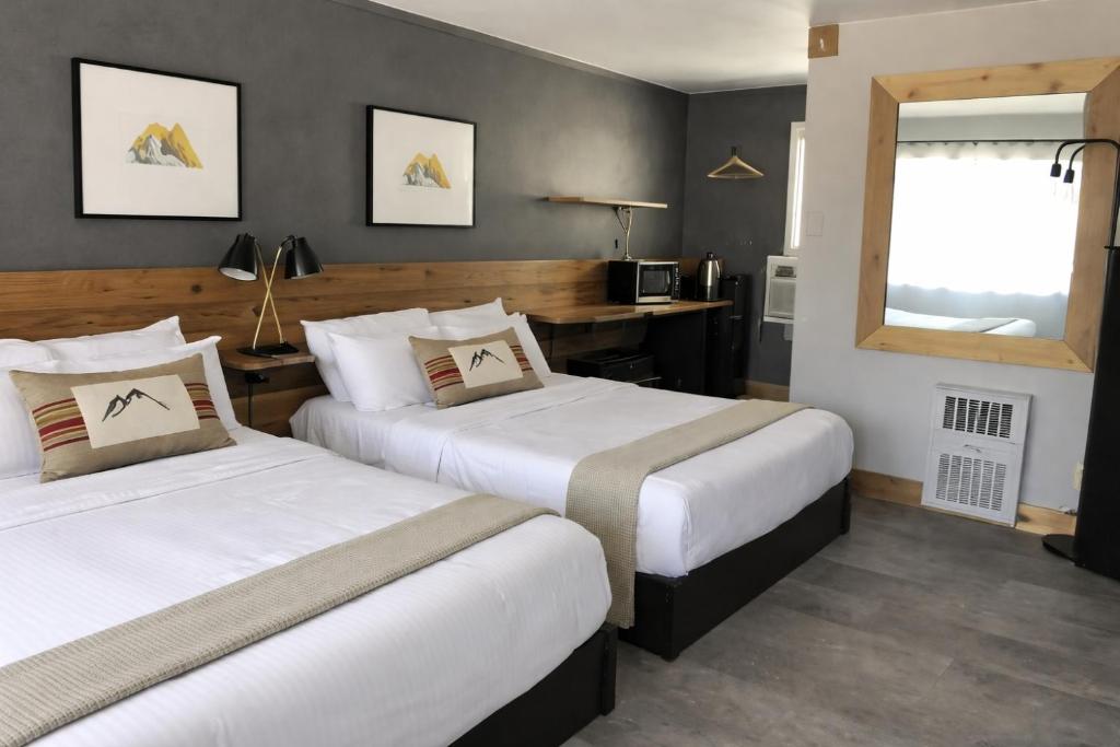 Summit View Inn photo