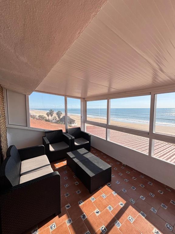 Apartamento 1 dormitorio con vistas al mar y terraza