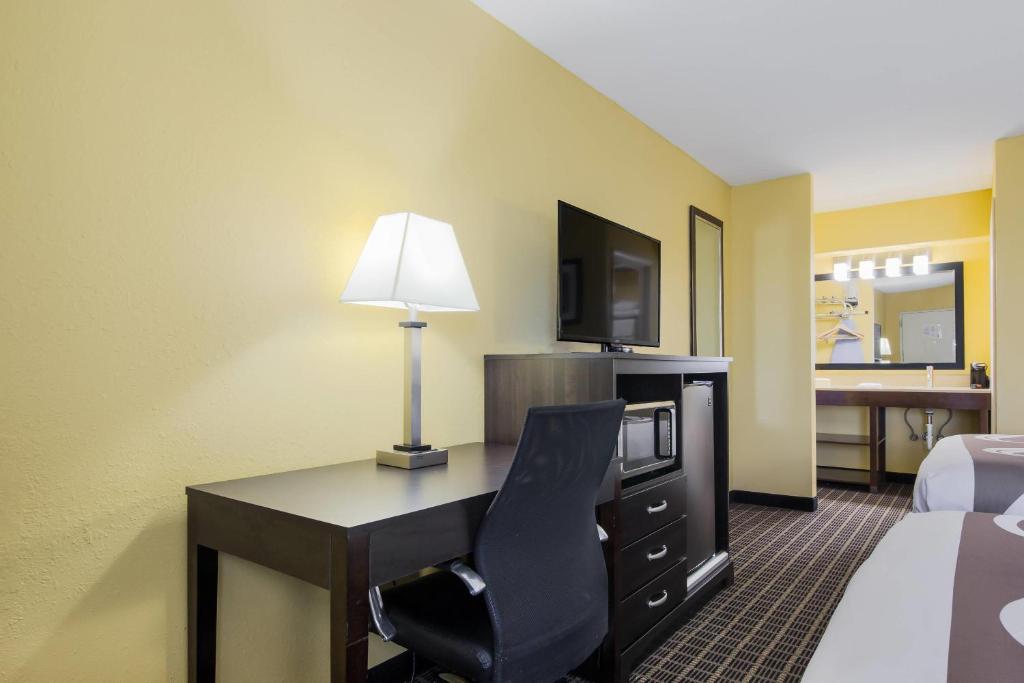 Quality Inn London North - Queen Kamer Met 2 Queensize Bedden – Niet-Rokers
