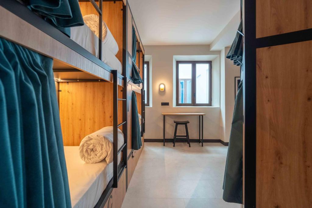 The Central House Granada Elvira - Stapelbed In Gemengde Slaapzaal