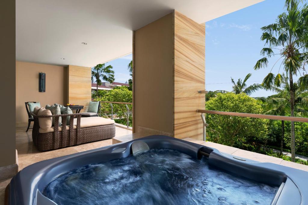 The Mulia - Baron Garden Suite