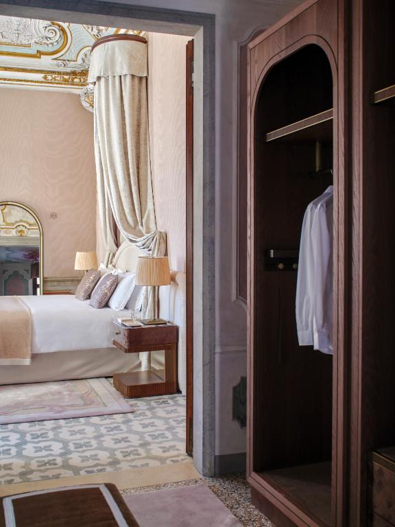 Orient Express Venezia photo 2