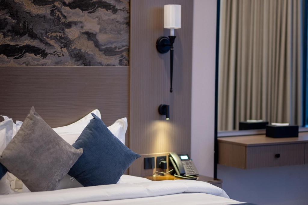 MORA HOTEL