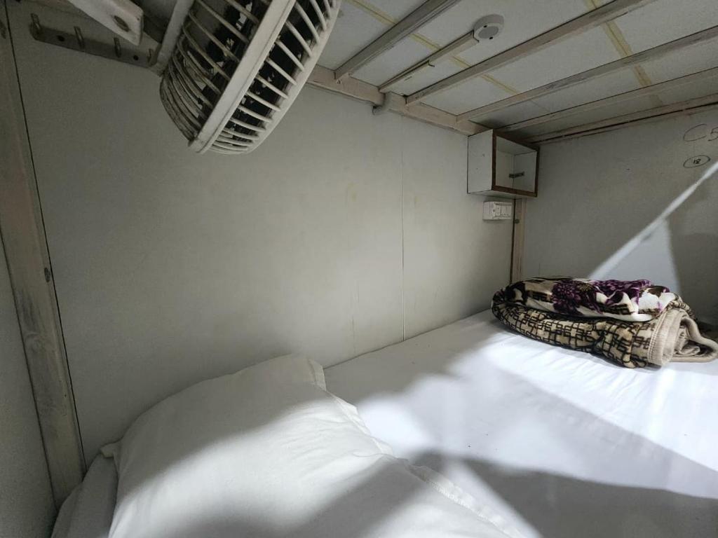 A One Hostel Near New Delhi Railway photo