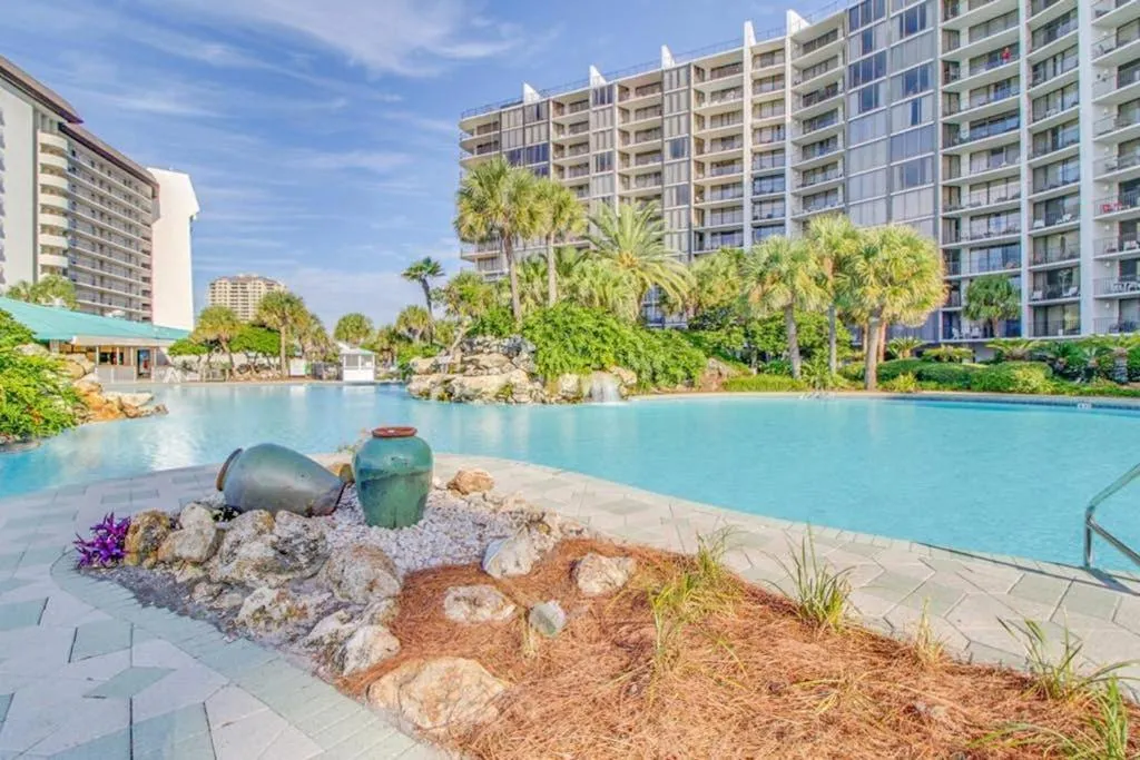 Edgewater Golf Villas #1506