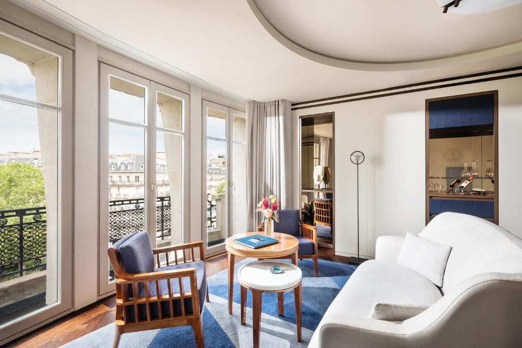 Junior Suite Balcony