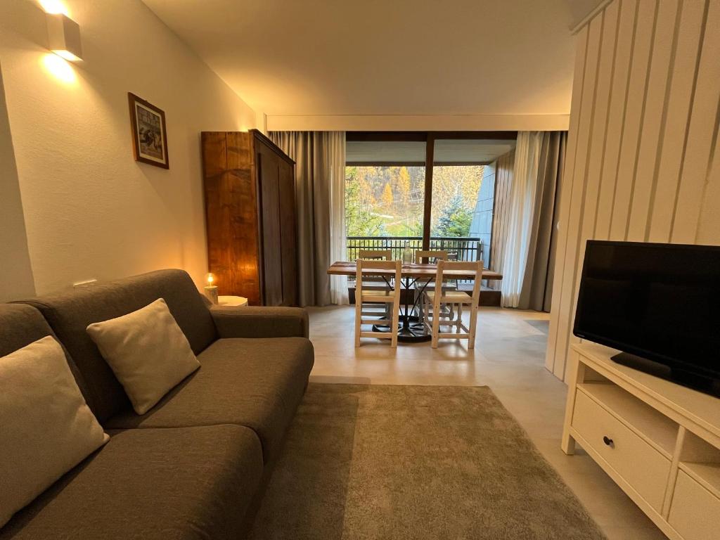 Alpesmith - Bike & Ski apartments - Apartamento Deluxe De Dos Dormitorios Con Balcón