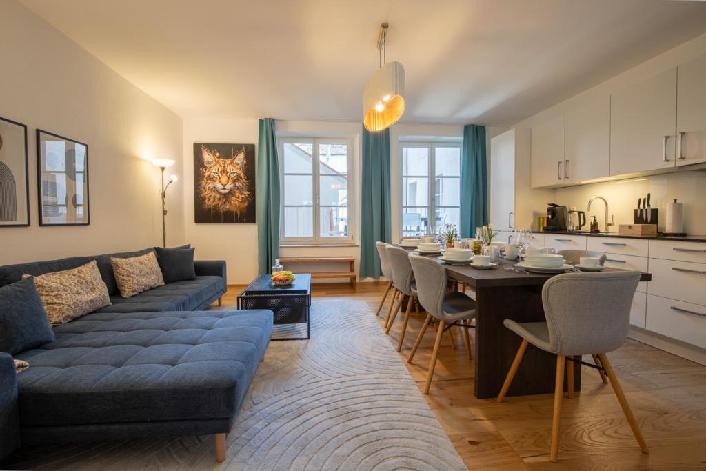 Spacious Apartment in Central Basel near Rhine - Special TOP LUX 14 Apartment, Basel, up to 8 guests