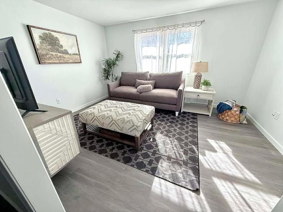 Crewe Corner Apartment C