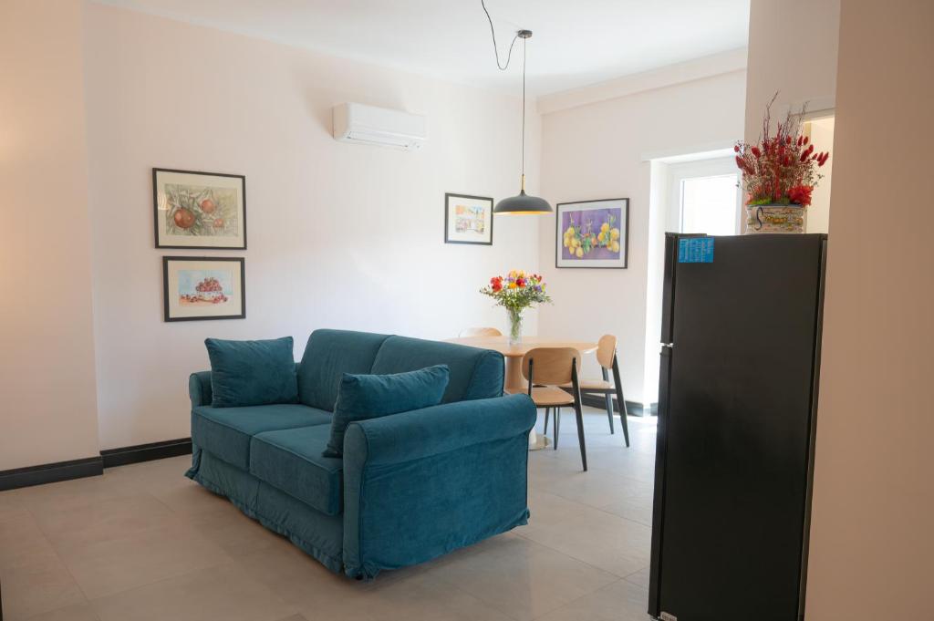TrastevereHome - Sunny Flat - Balcony near Station