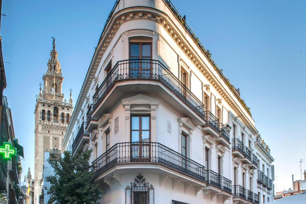 Cathedral Apartment, upper floor apartment, Sevilla ...