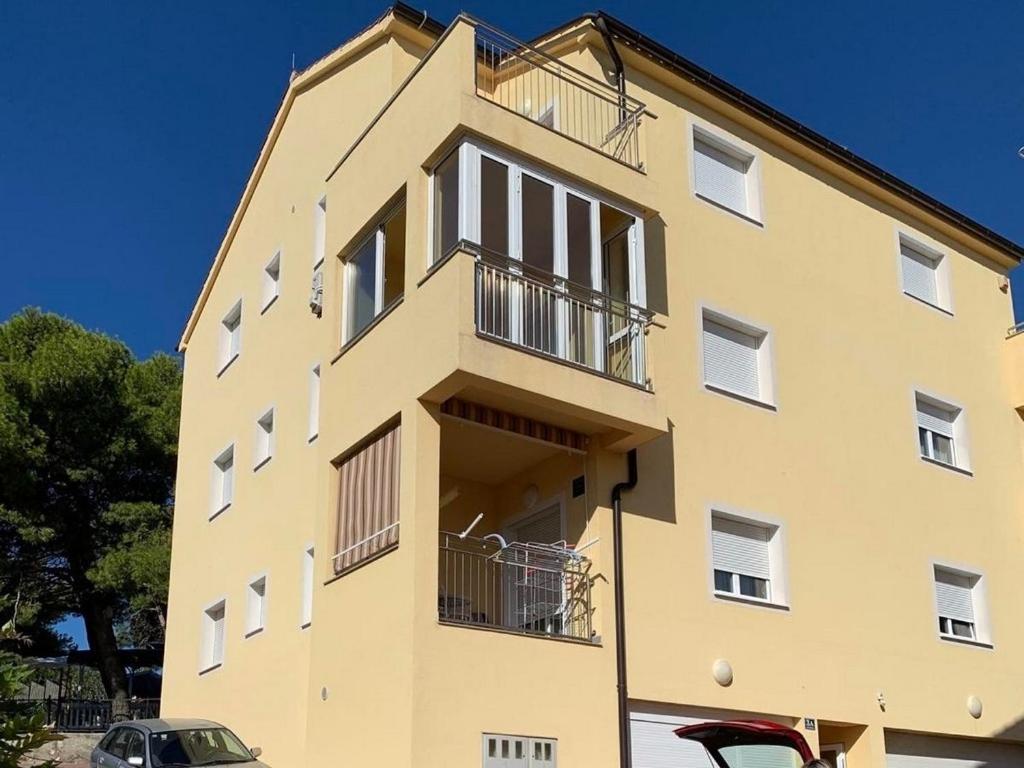 Apartments by the sea Rogoznica - 25428