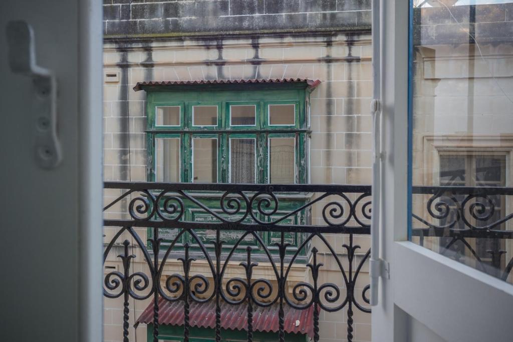 Balkón nebo terasa v ubytování Valletta Kursara Port View