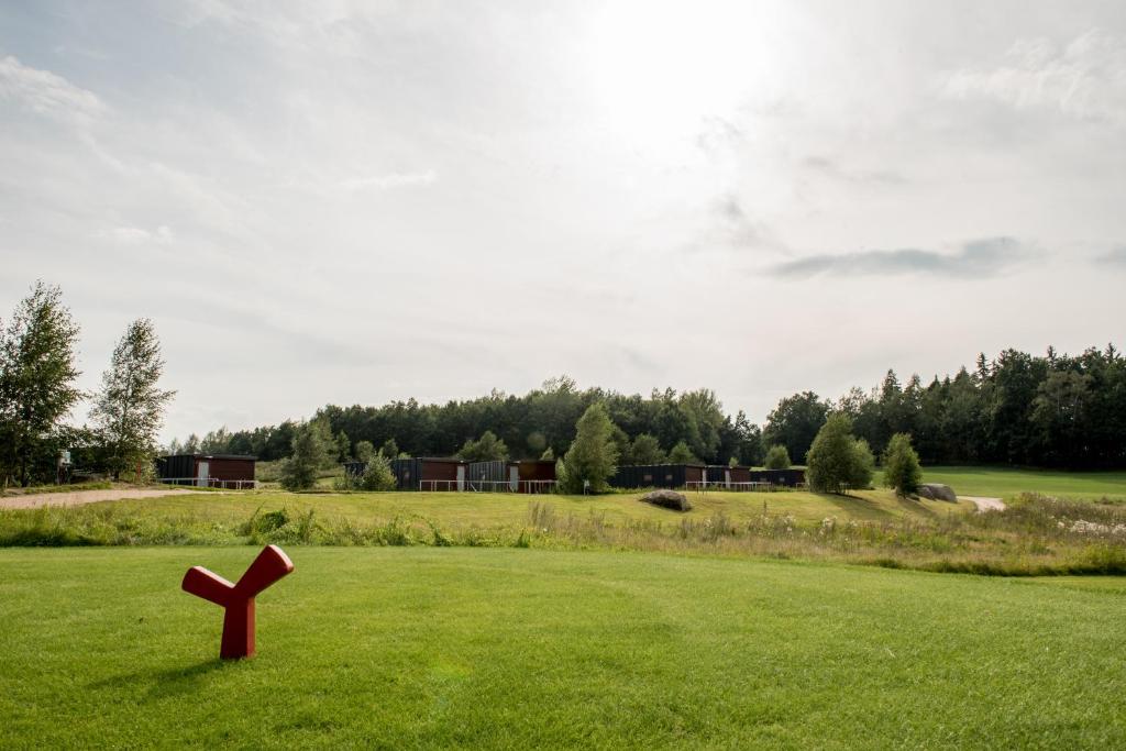 Zahrada ubytování Hausboaty Ypsilon Golf Liberec