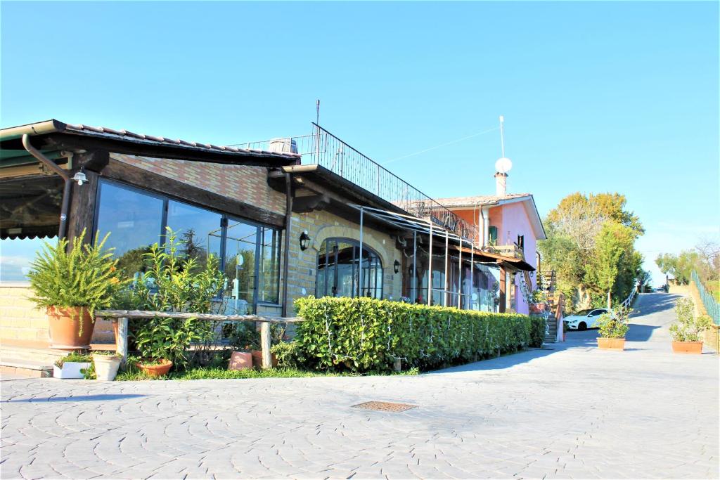Budova, kde se aparthotel nachází