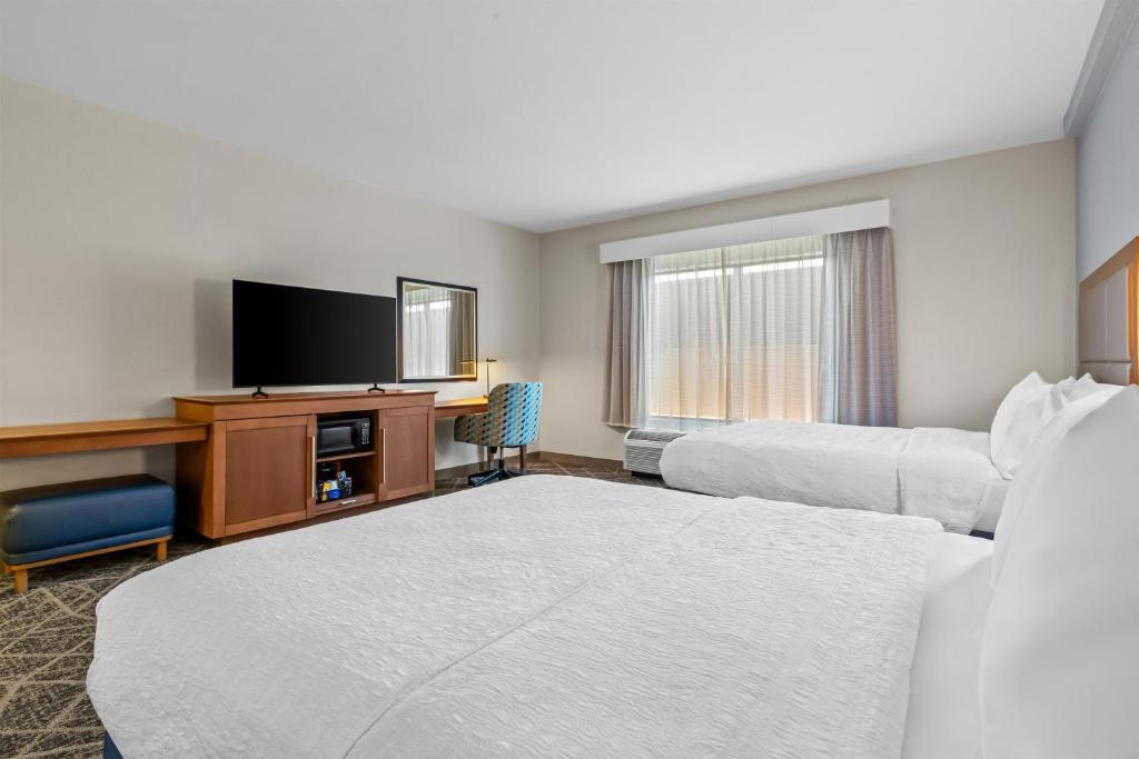 Hampton Inn & Suites Claremore - Error