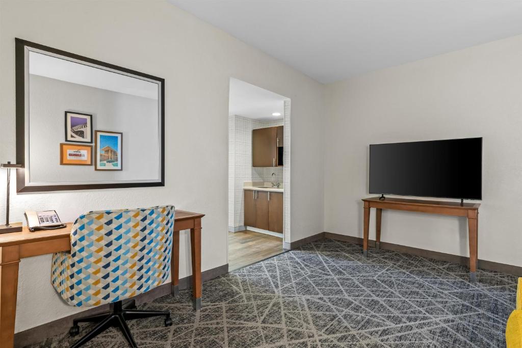 Hampton Inn & Suites Claremore - Suite King - Non Fumatori