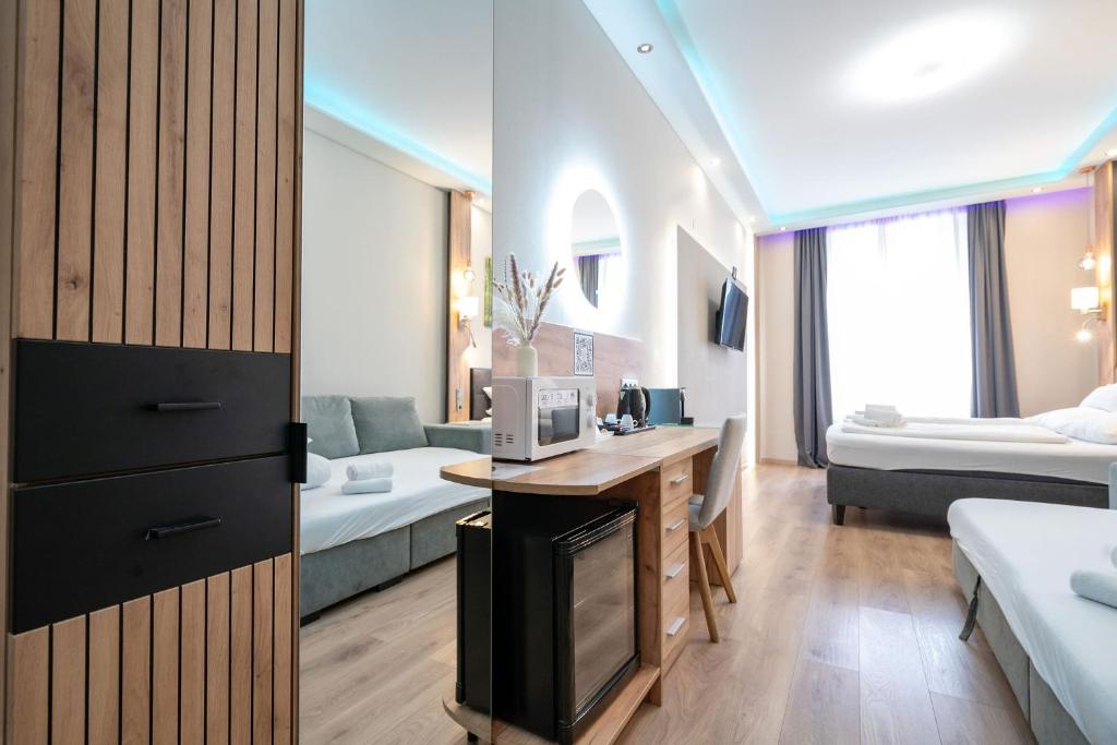 Elegance Studios