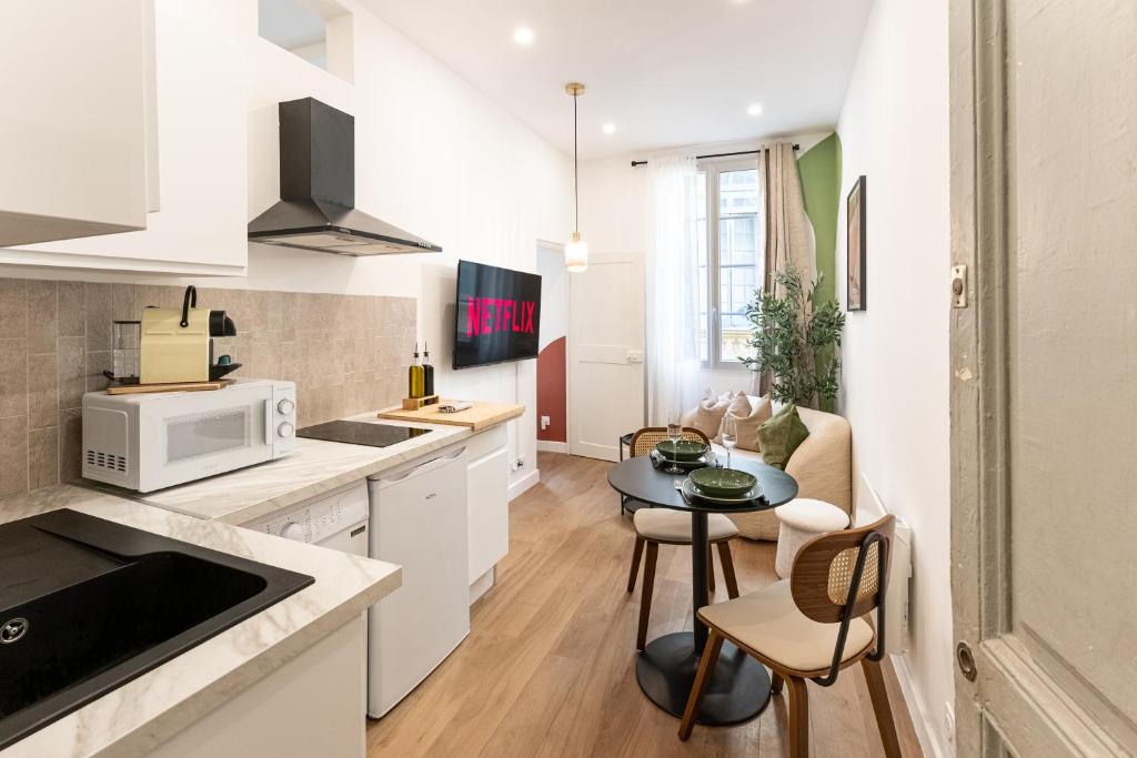 Appartement au coeur du vieux nice