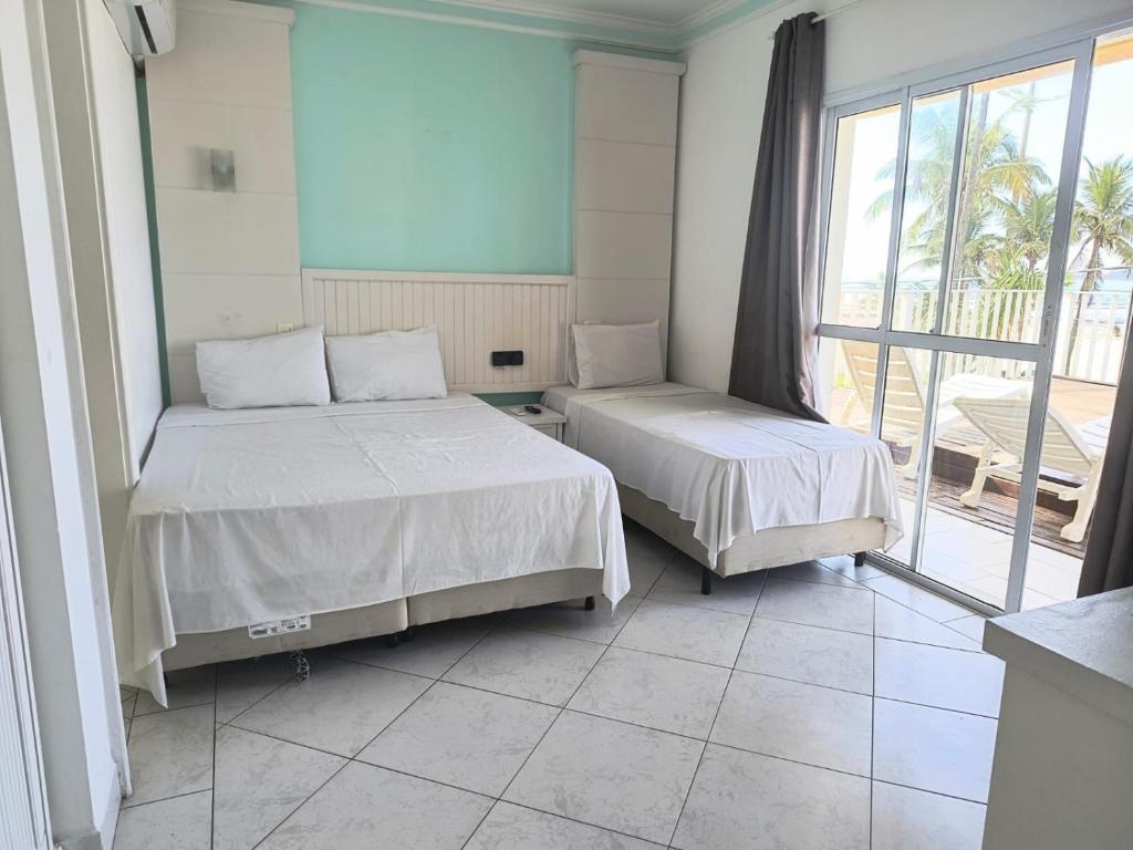 Jequitiba Hotel Frente ao Mar - 豪华三人间