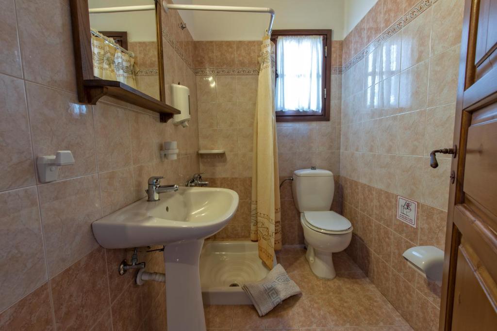 Koupelna v ubytování Anemos Studios