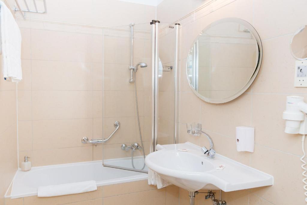 Boutique Hotel Nossek - Resim 34