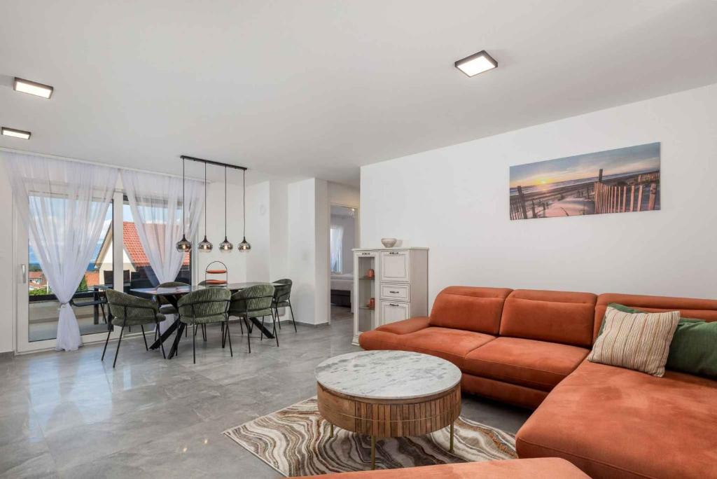 Apartment with A - C in Malinska-Insel Krk 57368
