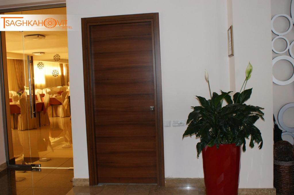 Fotografie z fotogalerie ubytování Tsaghkahovit Hotel v destinaci Cachkadzor