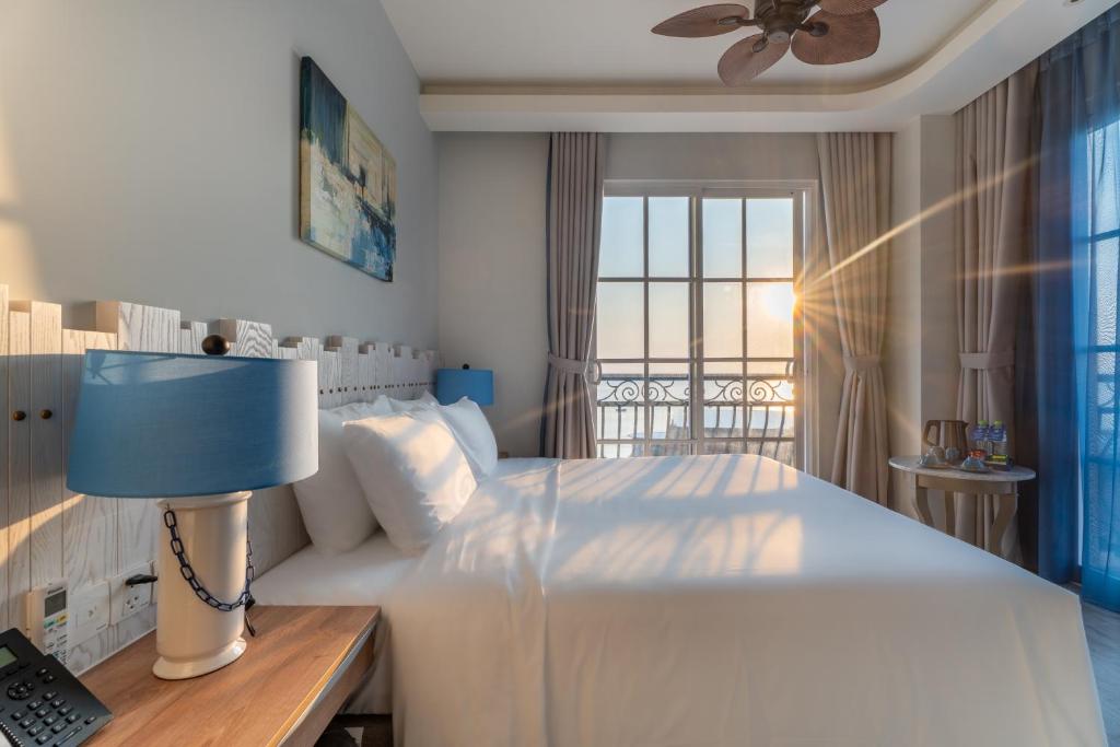 Five-Bedroom Premium Apartment