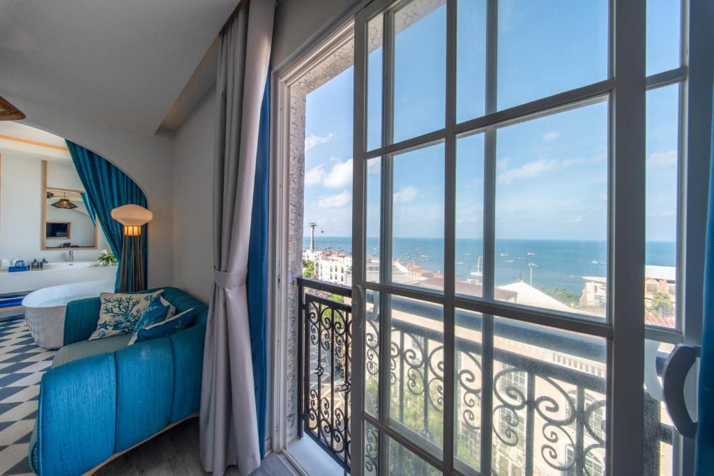 Suite Có Giường Cỡ King Nhìn Ra Biển