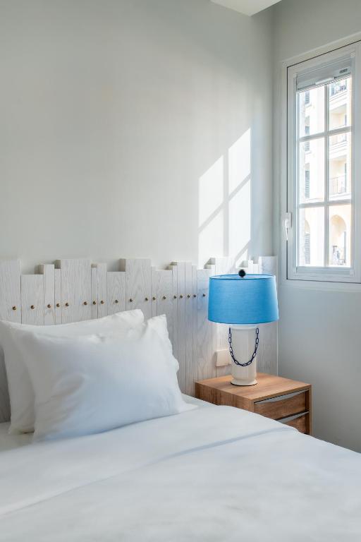 Suite Nhìn Ra Thành Phố