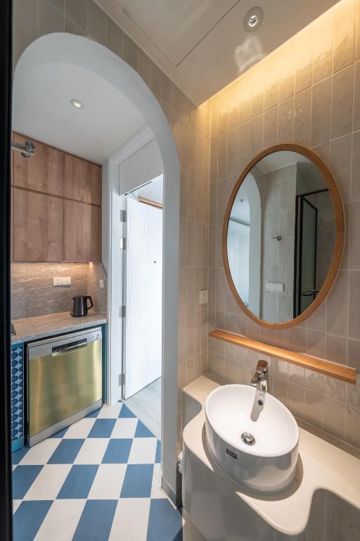Suite Nhìn Ra Thành Phố