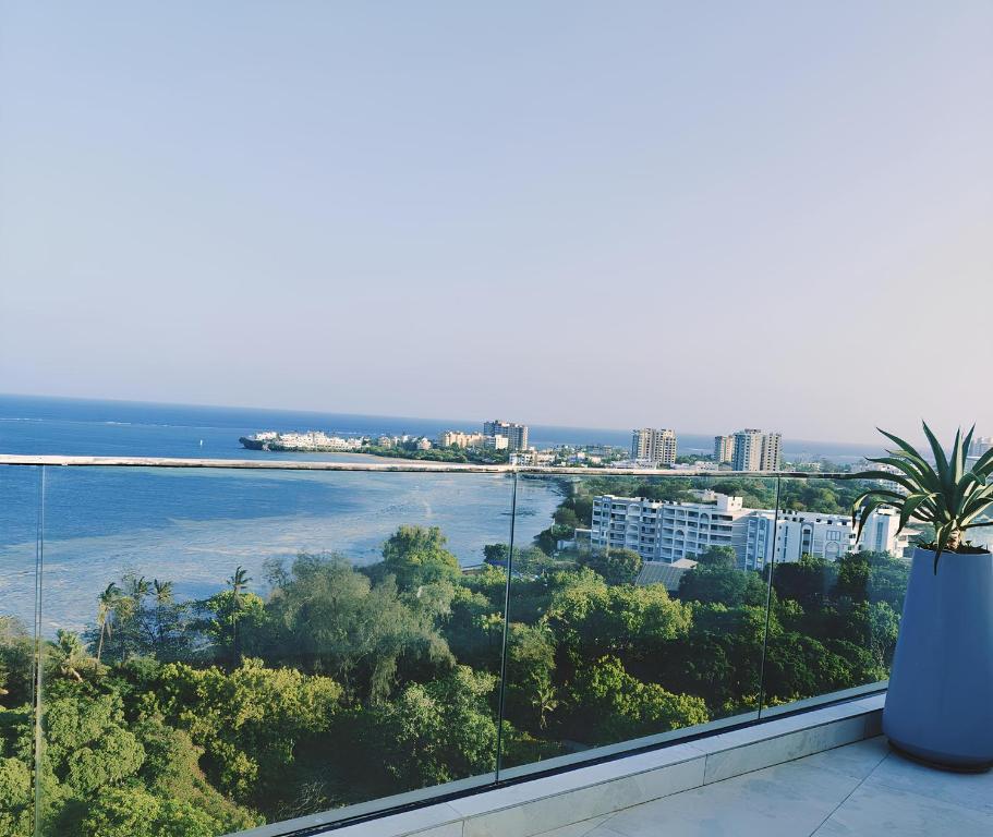 Modern 1BR, swimming pool, walk to beach, Nyali, Mombasa (updated ...