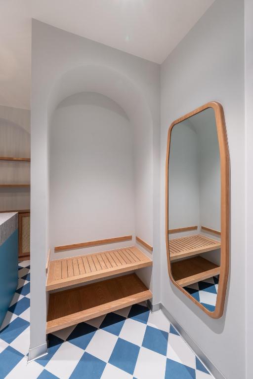 Five-Bedroom Premium Apartment