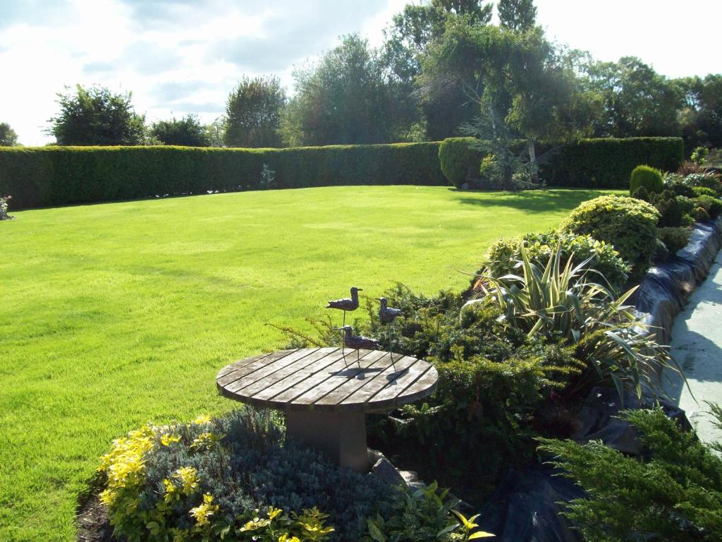 WILLOW BARN boutique B&B - 