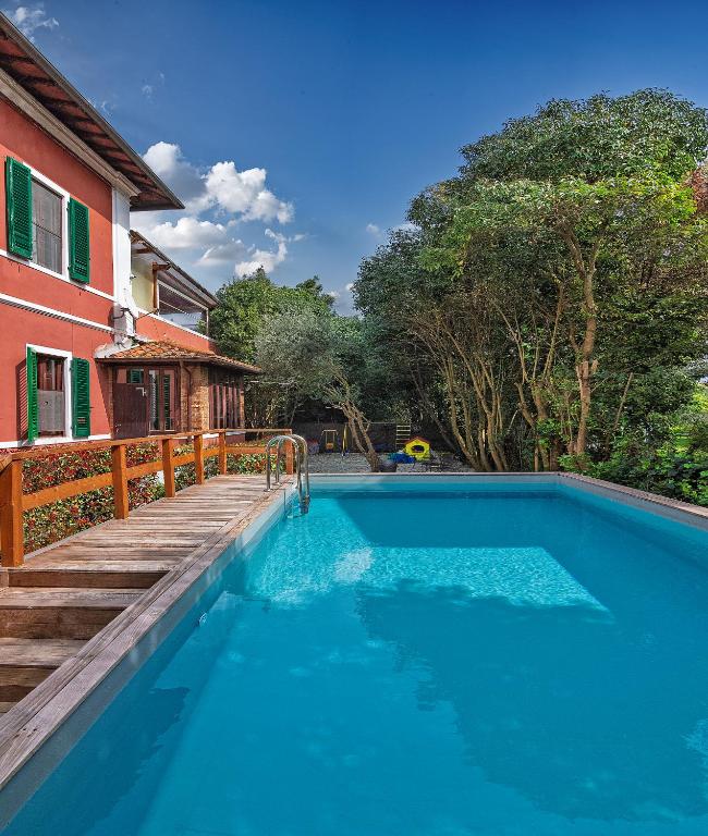 Piscina a B&B Villa Regina o a prop