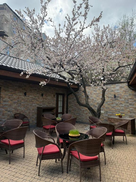 تصویر اتاق‌های بوتیک لیوینگ - تصویر ۲