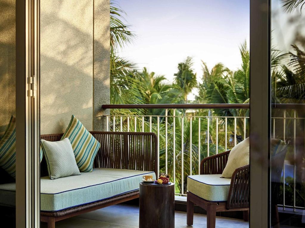 Cabana with King Bed and Pool Access - Executive Privilege Pass