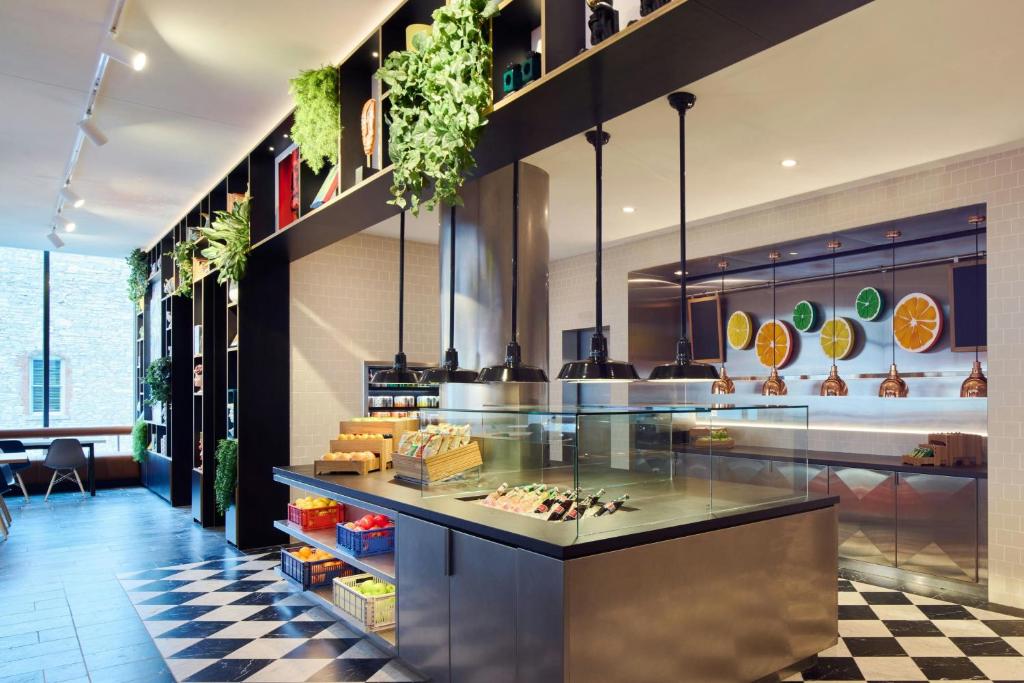 citizenM Austin Downtown photo