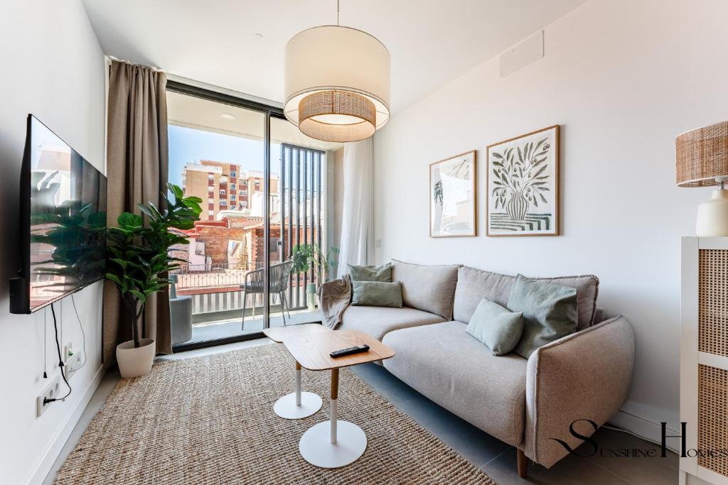 Fancy 2 Bedroom Fuengirola Escape REF071