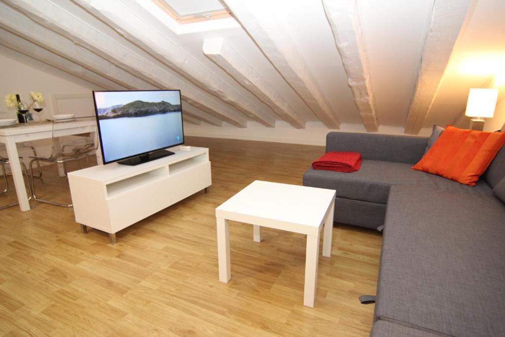 Apartamento abuhardillado Sol Madrid