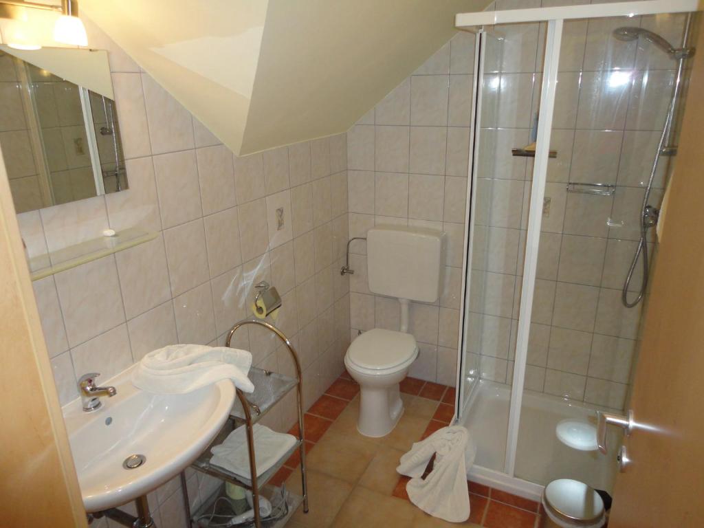 Gästezimmer Rieder - Double Room With Balcony