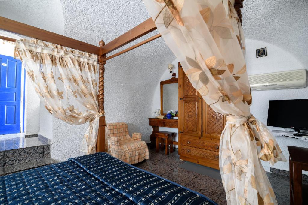 Hotel Porto Perissa - 13