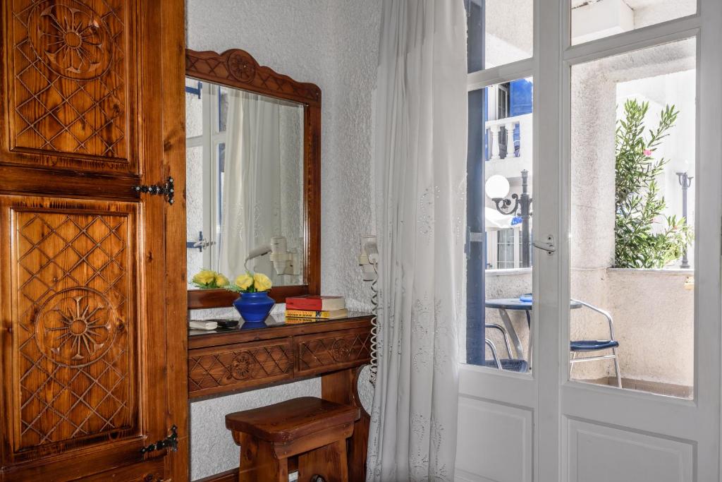 Hotel Porto Perissa - 16