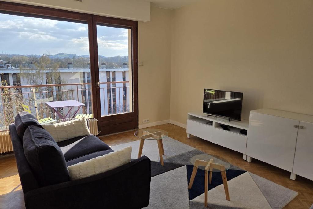 Bright apartment with balcony in Annecy